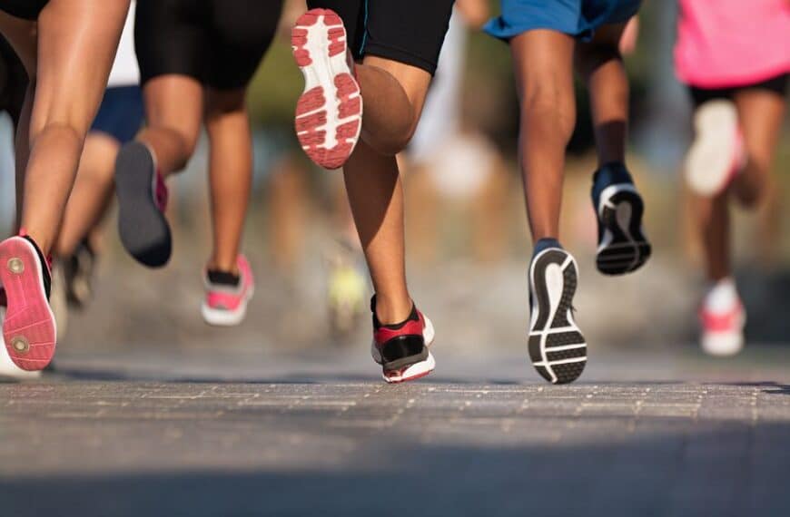 Comment bien choisir son équipement quand on débute la course à pieds ?