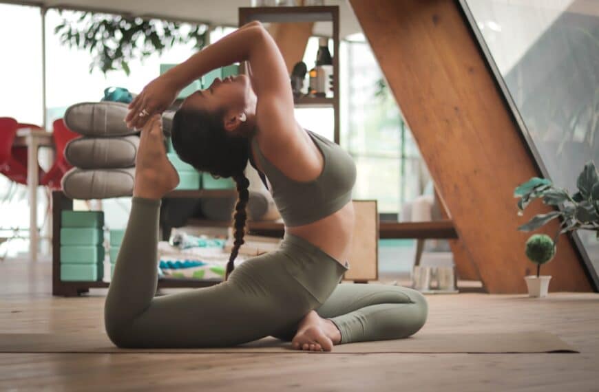 Découvrez les différentes postures de yoga et leurs bienfaits